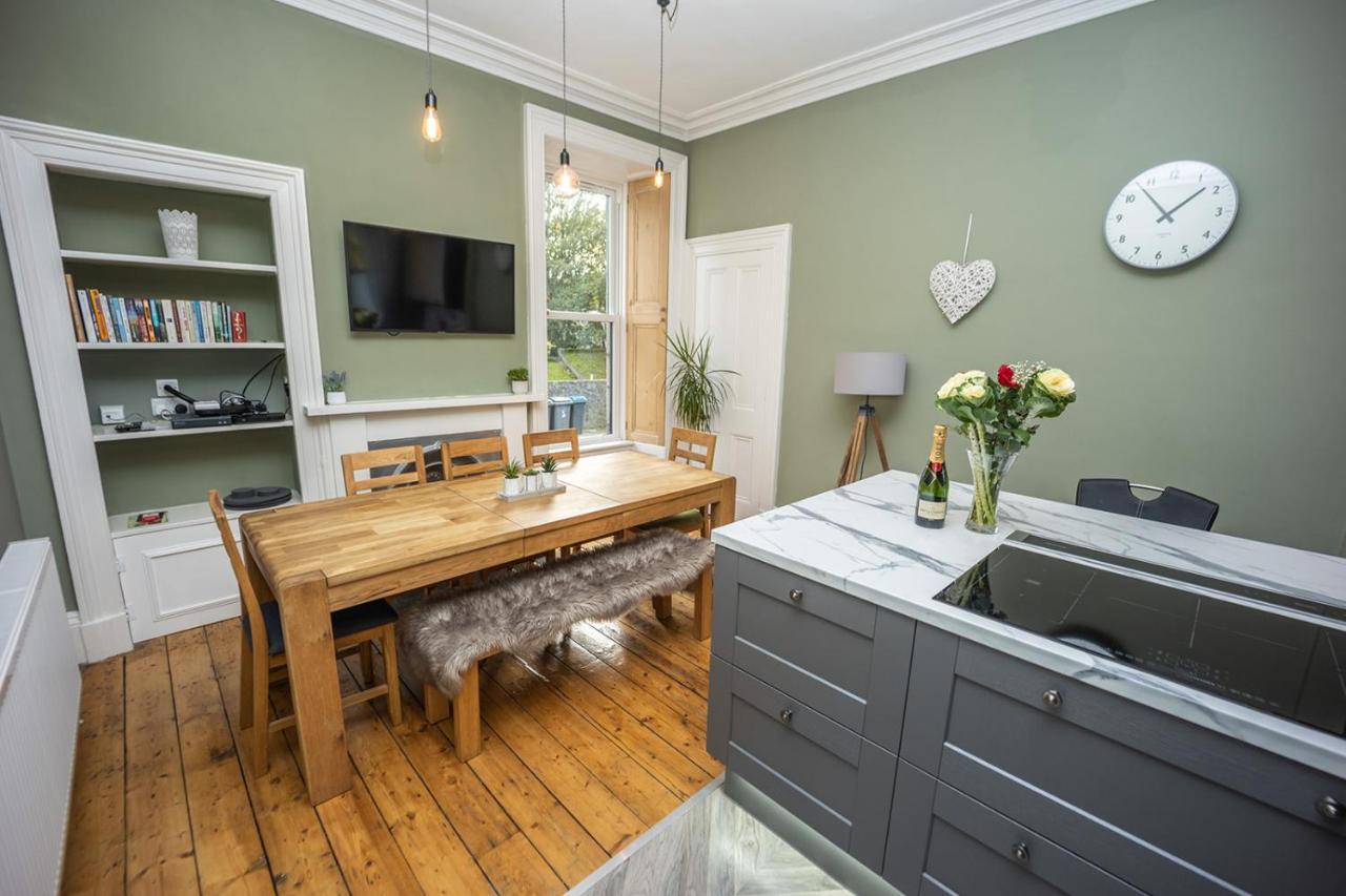 Stunning Period Property In The Heart Of The City Aberdeen Exterior photo
